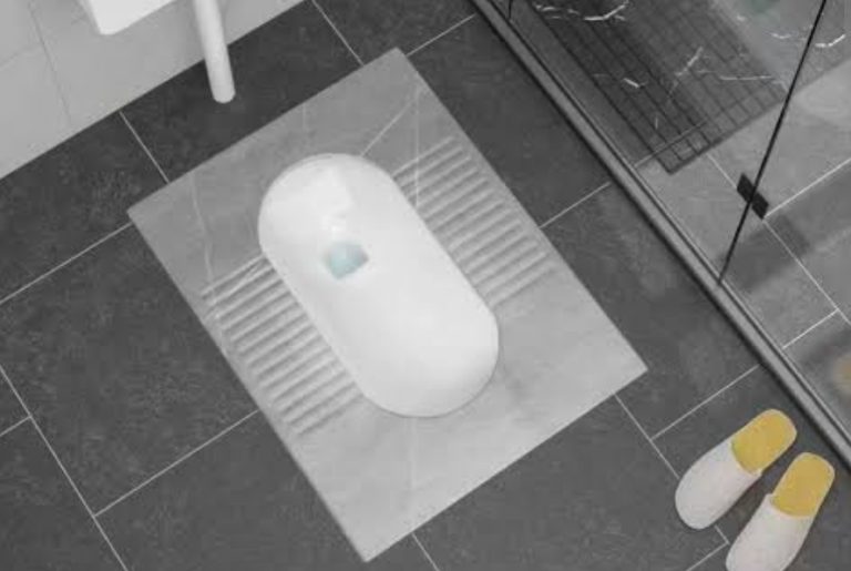 How on earth should I use a squat toilet?